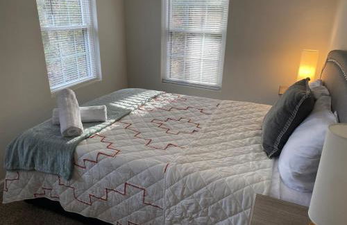 Peaceful Seasonal Wooded Cottage close to everything - Foto 19