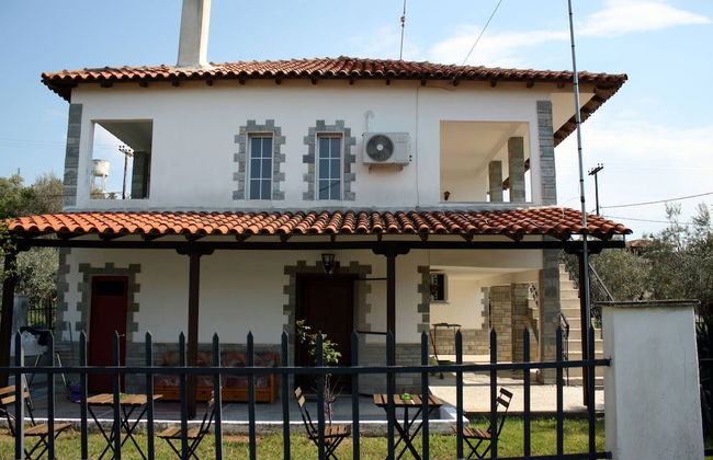 Charming Villa Halkidiki - Nea Kalikrateia - 2-bedroom Apartment - Photo 1