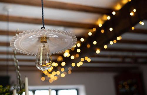 16th Century House, Castle Views, Mountain Views, Hot Tub, Firepit, Stunning Interiors - Foto 12