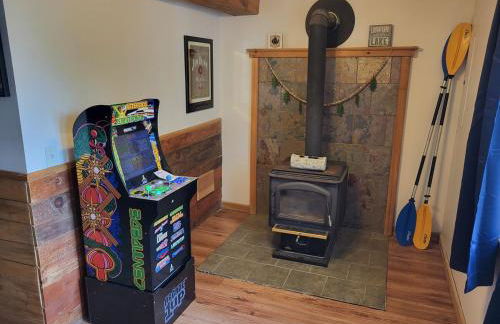 Spacious, modern, home by the lake! - Foto 13