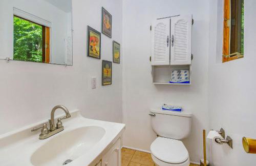 Jacobia Lakefront Retreat - Photo 10