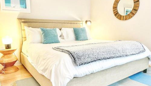 The Leo - One Bedroom Apartment w Private Balcony - Foto 3