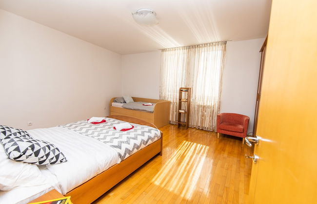 Modern 2bdr Apartment in the Center- Free Parking - Foto 6