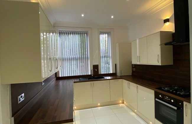 Charming 2-bed Apartment in Wolverhampton - Foto 6