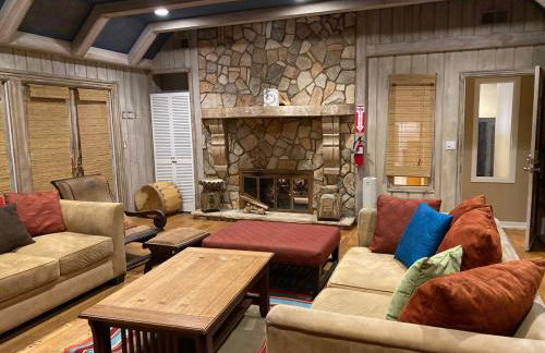 Family Nature Retreat Near LA with Indoor Grotto Pool - Foto 15