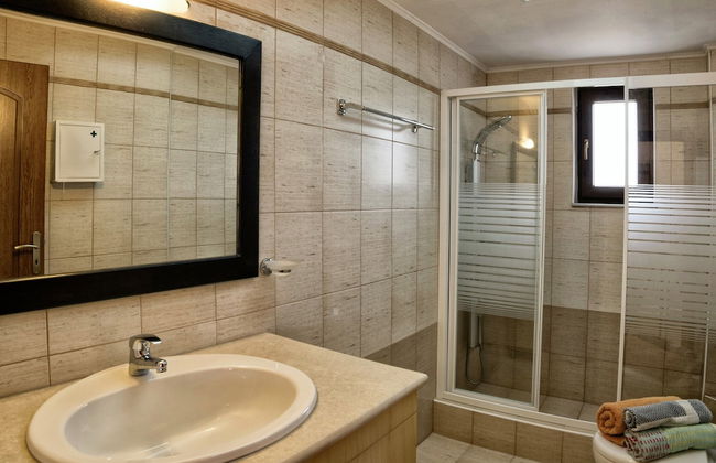 Family Friendly Villa Private Pool, Children's Play Area, Bbq, Spacious Garden, Near Beach - Photo 19