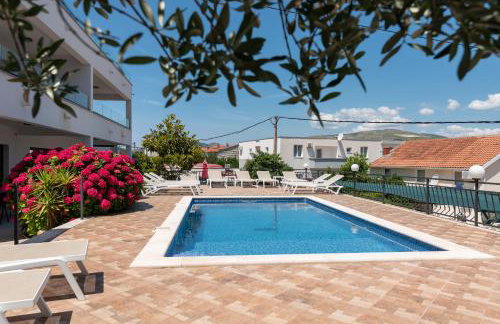 Maca Apartments & Suites with Heated pool near beach 50m - Foto 4