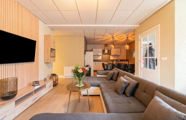 Luxury House in South Limburg Near Forest - Photo 28