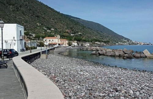 Casa Caraedo sulla spiaggia Isola Salina - Foto 1