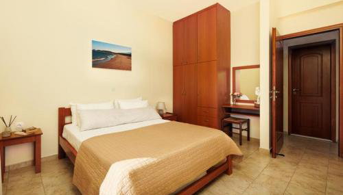 Ziros Apts Xerokampos - Foto 5, wardrobe