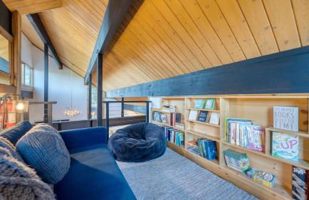 Lake View, Firepit, Game Room Remodeled Lake Tahoe Luxury Cabin by Avantstay - Foto 40