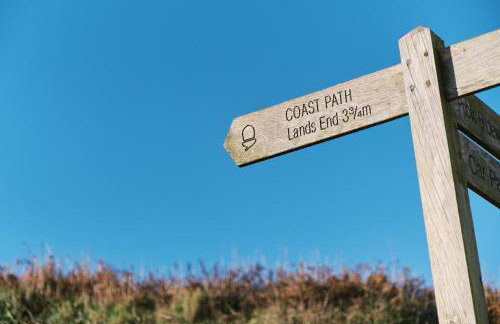 Corner Cottage - Photo 17