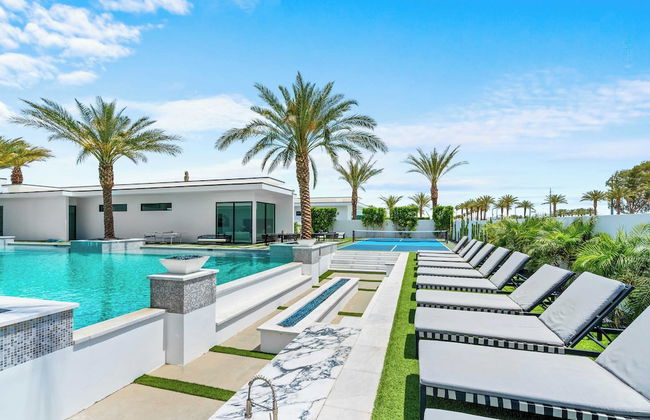 Sleeps 26 Pool, Hot Tub, Pickleball & Putting Green Bravo Villa #12 by Avantstay - Foto 54