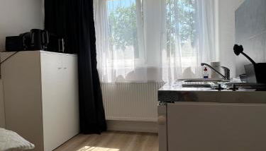 Modernes Apartment 1 in Bad Kreuznach mit einfachem 24h Self-Check-in - Photo 3, stove