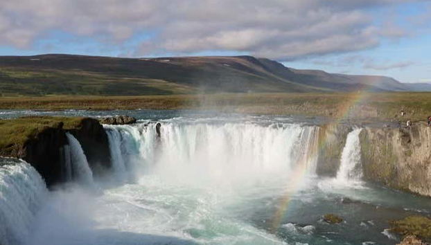 Godafoss Waterfall & Lake Mývatn Shore Excursion - Foto 4