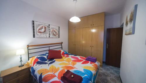 Comodo y luminoso en Cornella -Barcelona- - Foto 2, wardrobe