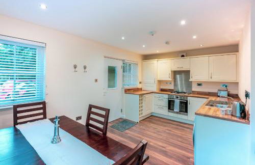 Pink Spa Nest - Photo 3