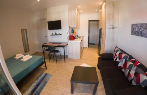 Zeusplace G7 Studio Neoi Poroi - Foto 32