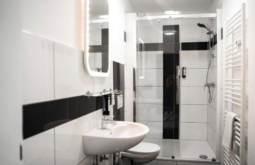 Ferienwohnungen im Stadtzentrum -JUNIK Apartments - Photo 15
