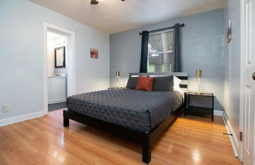 Farmhouse and Charming Place - Photo 23