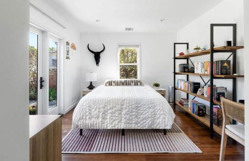 Sun-Drenched Spanish Manor Home in Mar Vista - Foto 29