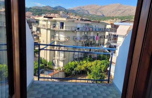Stunning views, 2-Bed Apartment in Scalea - Foto 10