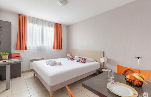 Appart'City Classic Marseille Aéroport – Vitrolles - Photo 2