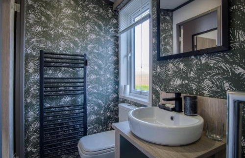 Bumblebee - 2 Bedroom Lodge - Manorbier - Foto 35