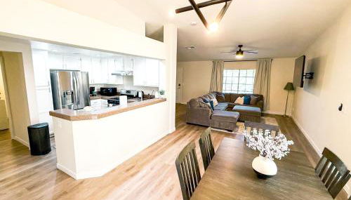 8 Mins From The Strip & 5 From Airport with Pool - Foto 3