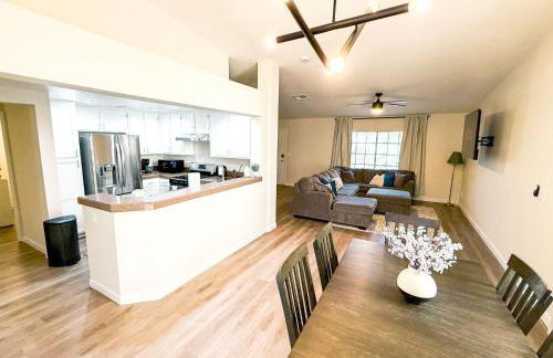 8 Mins From The Strip & 5 From Airport with Pool - Foto 3