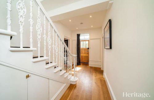 Kirkton Family Farmhouse with Hot Tub, Alford, Aberdeenshire - Foto 10