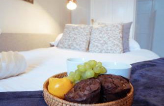 Beautiful 3BDR Flat By Stay Aura Short Lets & Serviced Accommodation Newcastle With Free WiFi & Parking - Foto 9