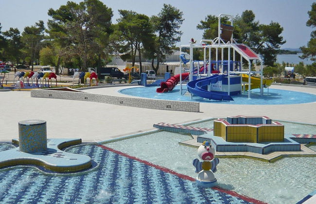 Apartments in Zaton Holiday Resort With Pool - Foto 10