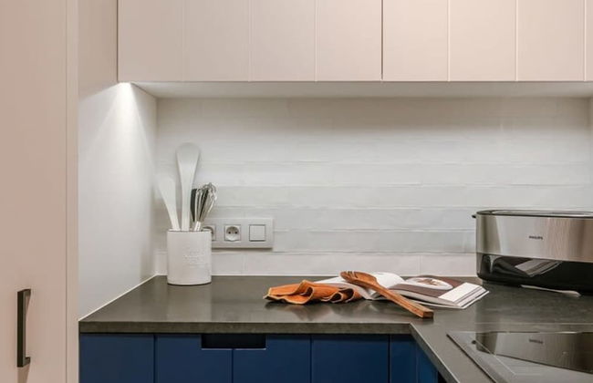 Spacious Apartment With Parking on Prime Location - Foto 15