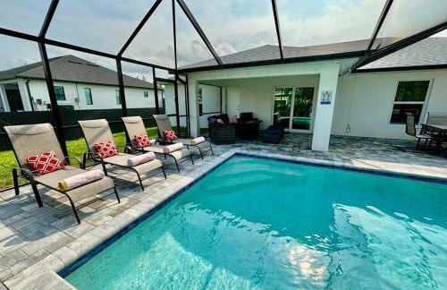 Cape House - 4 BR - Pool - Fire Pit - Private Backyard - Foto 5