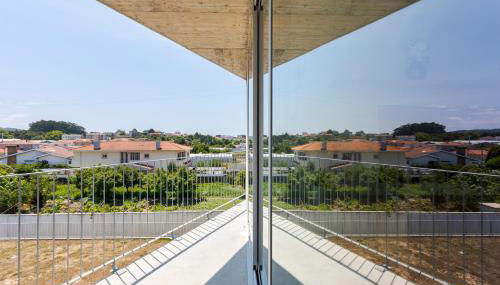 HostWise - Bright Flat with Balcony and Garage - Foto 3