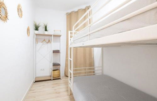 Apartamento NUEVO con encanto en SAGRADA FAMILIA - Photo 4