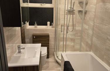 Luxurious home away from home - Photo 2