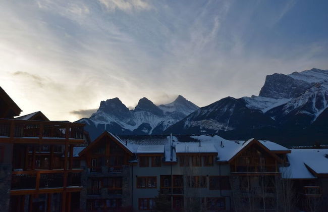 Rundle Cliffs Lodge by Canmore Premier - Photo 27