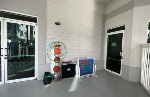 Renovated Condo near Disney Free Shuttle to Parks - Foto 64