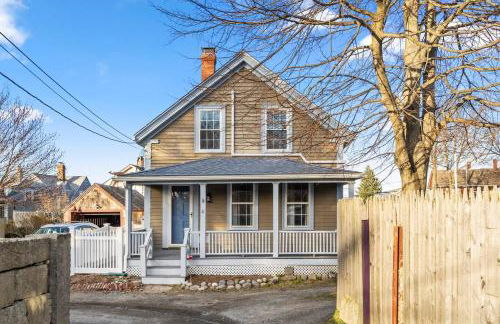 2BR Home|Downtown Rockport w/parking|Walk 2 Ocean - Foto 7