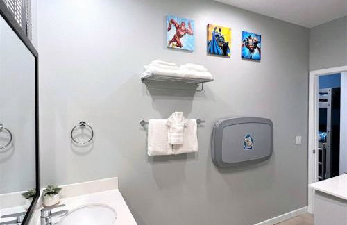 Resort Home near Disney Themed Jacuzzi Pool 2609 - Foto 32