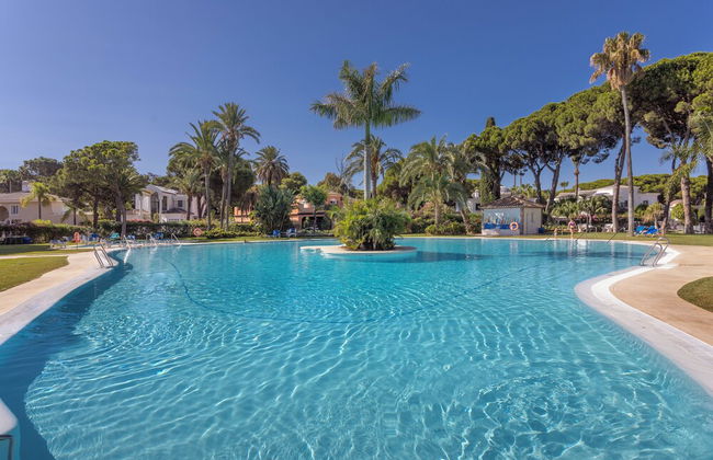 3 Bedroom, 3 Bathroom Beachside Apartment - Foto 15