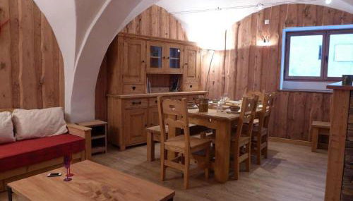 "Jacky" Appartement de charme suréquipé, 300m des pistes et centre village, casier à ski au pied des pistes, linge de lit et produit de toilette compris - Foto 1