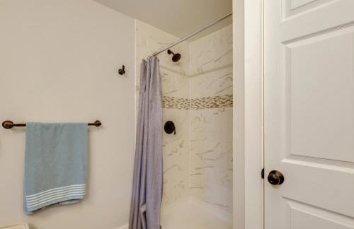 Waterfront Haven with Boat Dock! Fort Ann Retreat - Foto 17