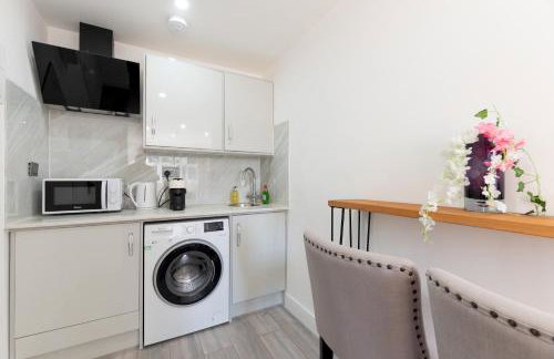 Charming studio near transport to central London - Pass the Keys - Photo 9