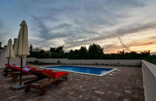 Villa Maslina with private pool on quiet location - by TA Leut Agency - Foto 17