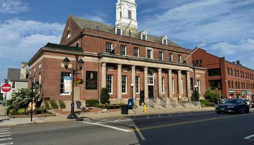 Upscale Industrial Penthouse - Foto 1