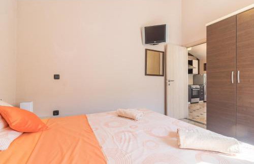 Superb villa Maxima with private pool, sauna, jacuzzi, playground for up to 18 persons, extra pool heating available - Foto 43