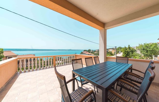 Capacious Holiday Home in Maslenica - Foto 10